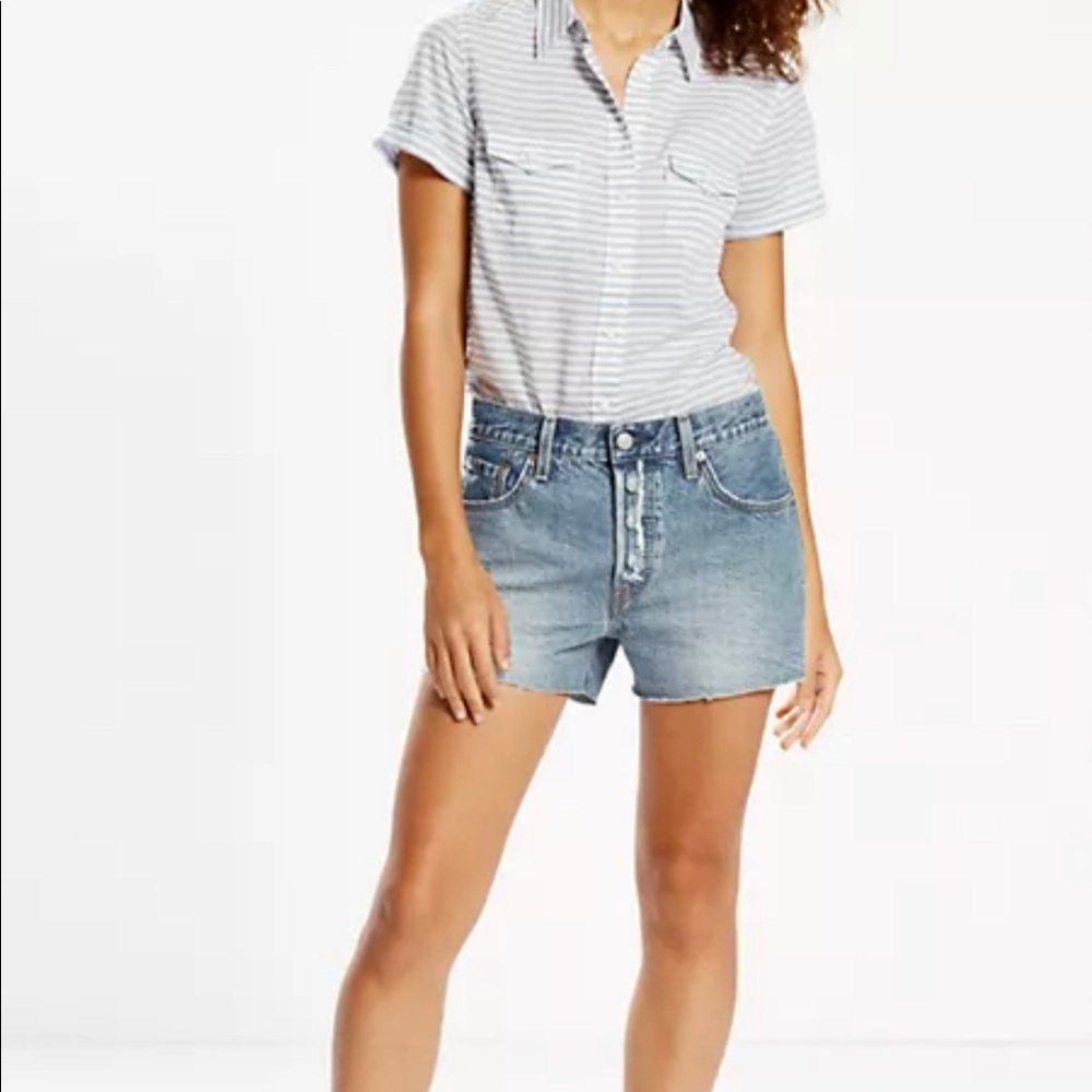 Levi’s 501 Cut Off Shorts